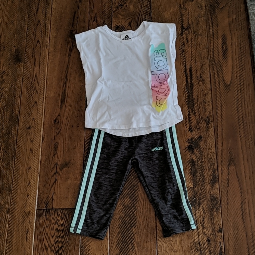 EUC Adidas 3T Capri and T shirt outfit